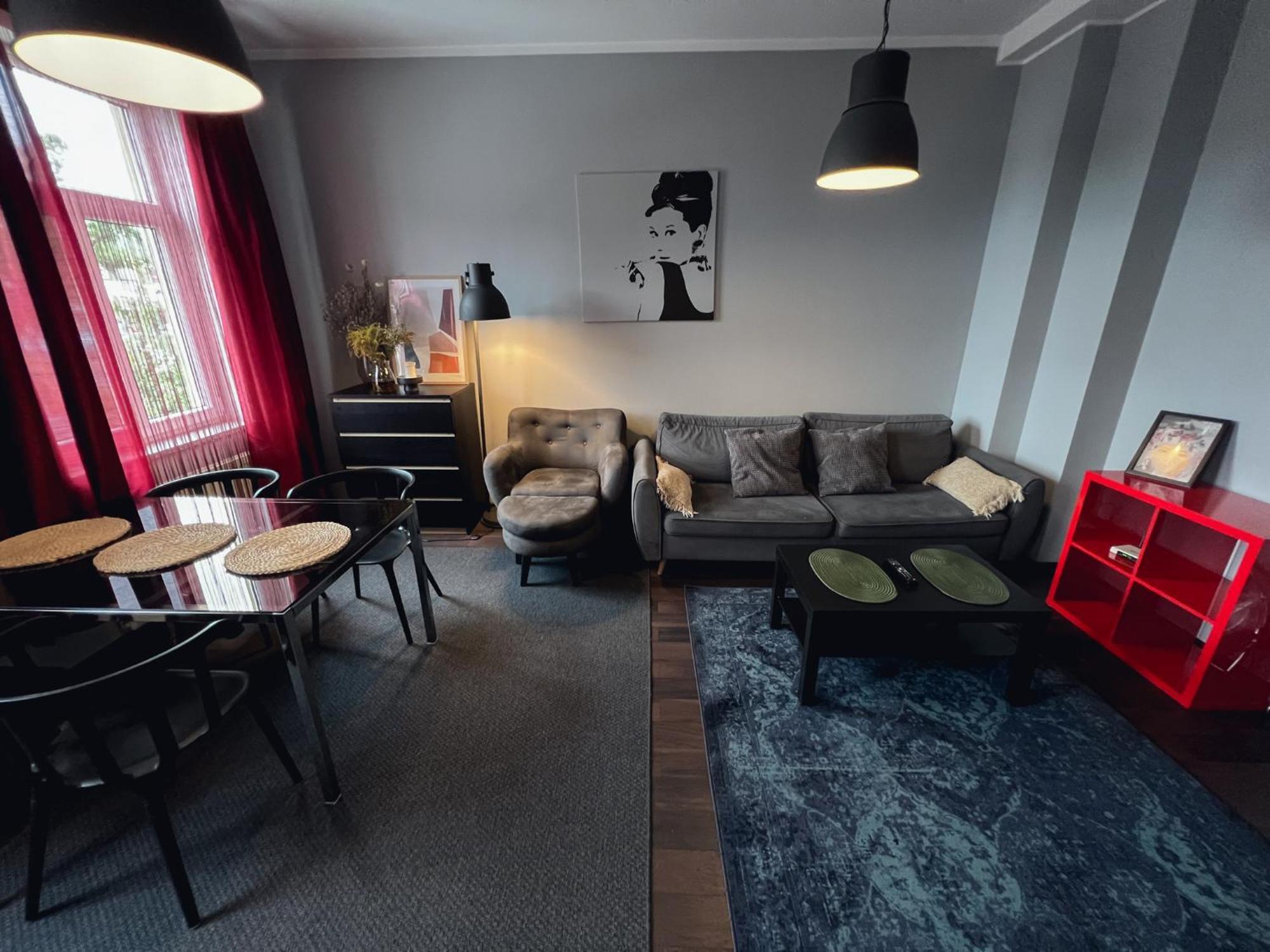 Na Chlodnej | The High Street Apartment *